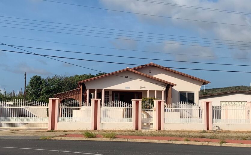 Savaneta House | 3 bedroom
